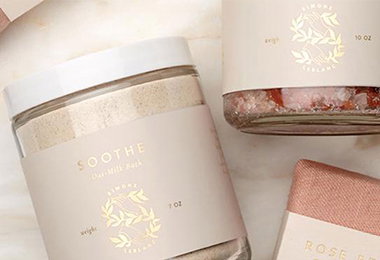 Simone Blanc Premium Gift Company